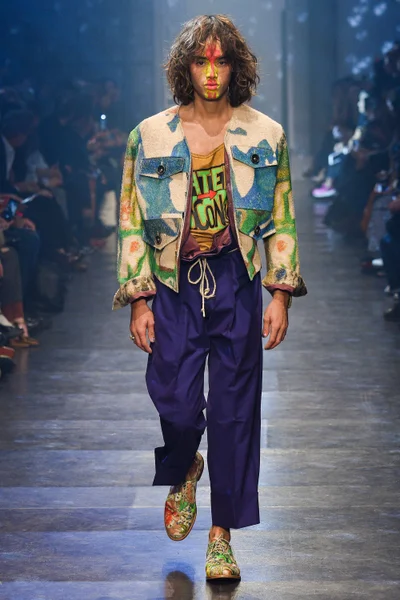 Look 17